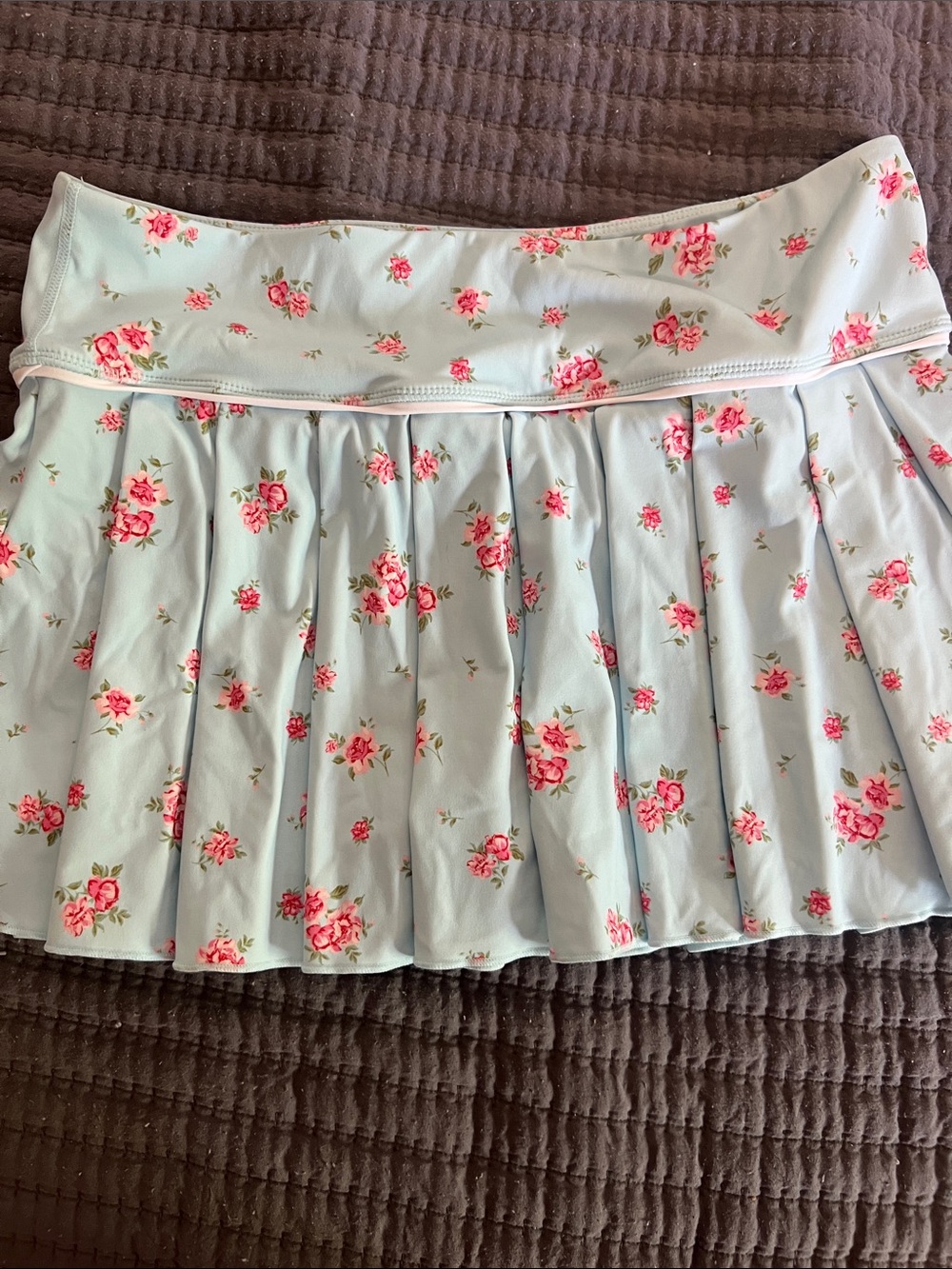 Pleated Floral Mini athletic Skirt in Light Blue with Pink Roses